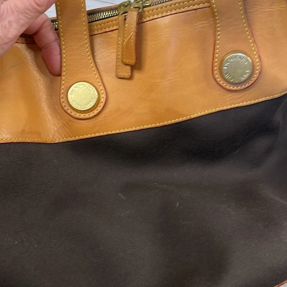 Dooney & Bourke authentic black
